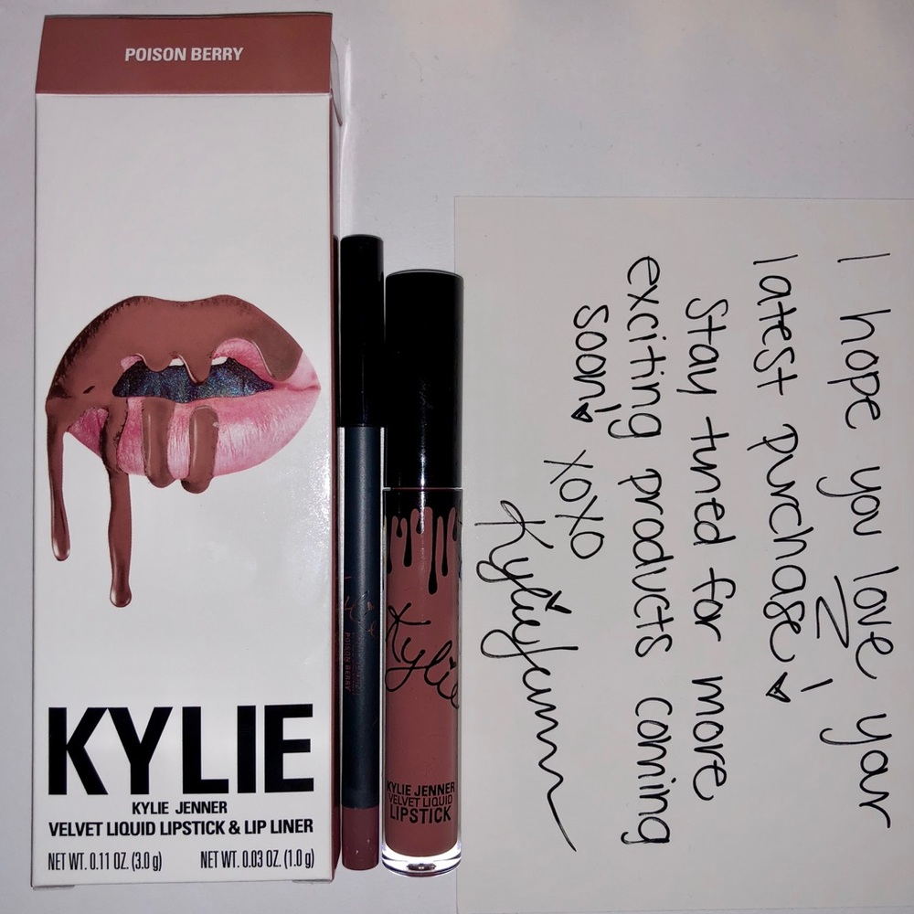 Kylie Cosmetics | Poison Berry Velvet Lip Kit
